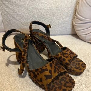Chic Leopard Print Heels